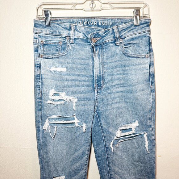 american eagle distressed jeans - Picture 3 of 7